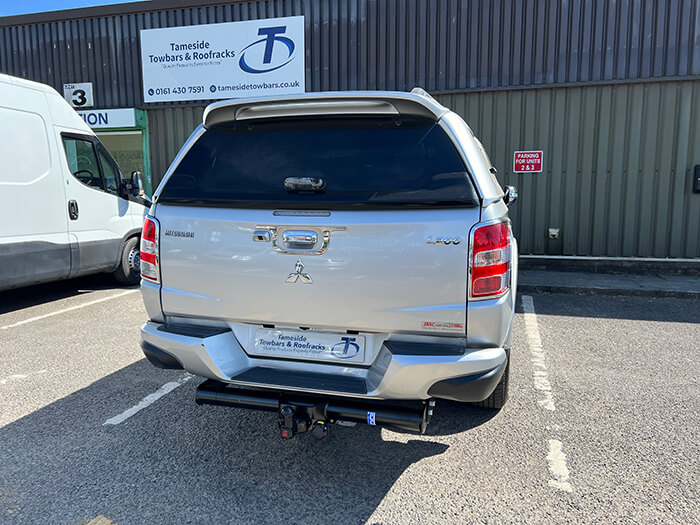 Towbar fitting service